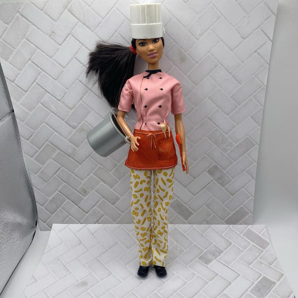 New Barbie Pasta Chef Doll with Chef uniform Pot and Cooking Accessories Unboxed
